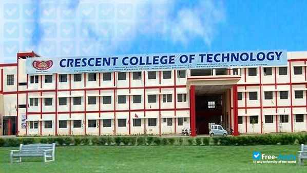 Photo de l’Crescent College of Technology #2