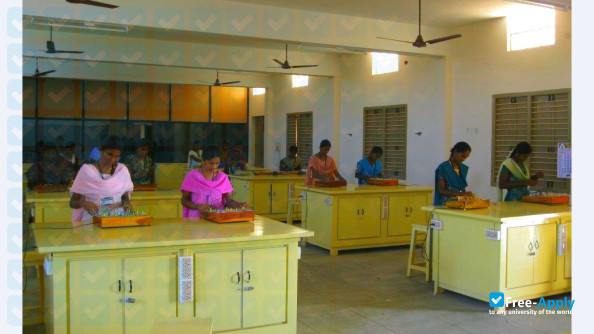 Aakarapu Sharath Chandrika Devi Memorial College for Women фотография №9