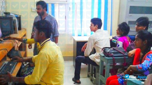 Vivekananda College Madhyamgram photo #7