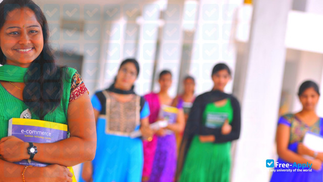 Foto de la Krishnaveni Engineering College Womens College #3