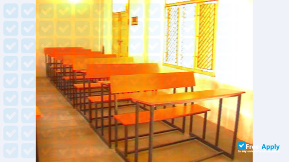 Foto de la D. N. R. College of Law