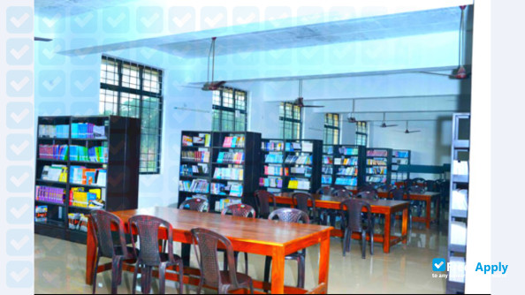 Holy Kings College of Engineering & Technology photo #7