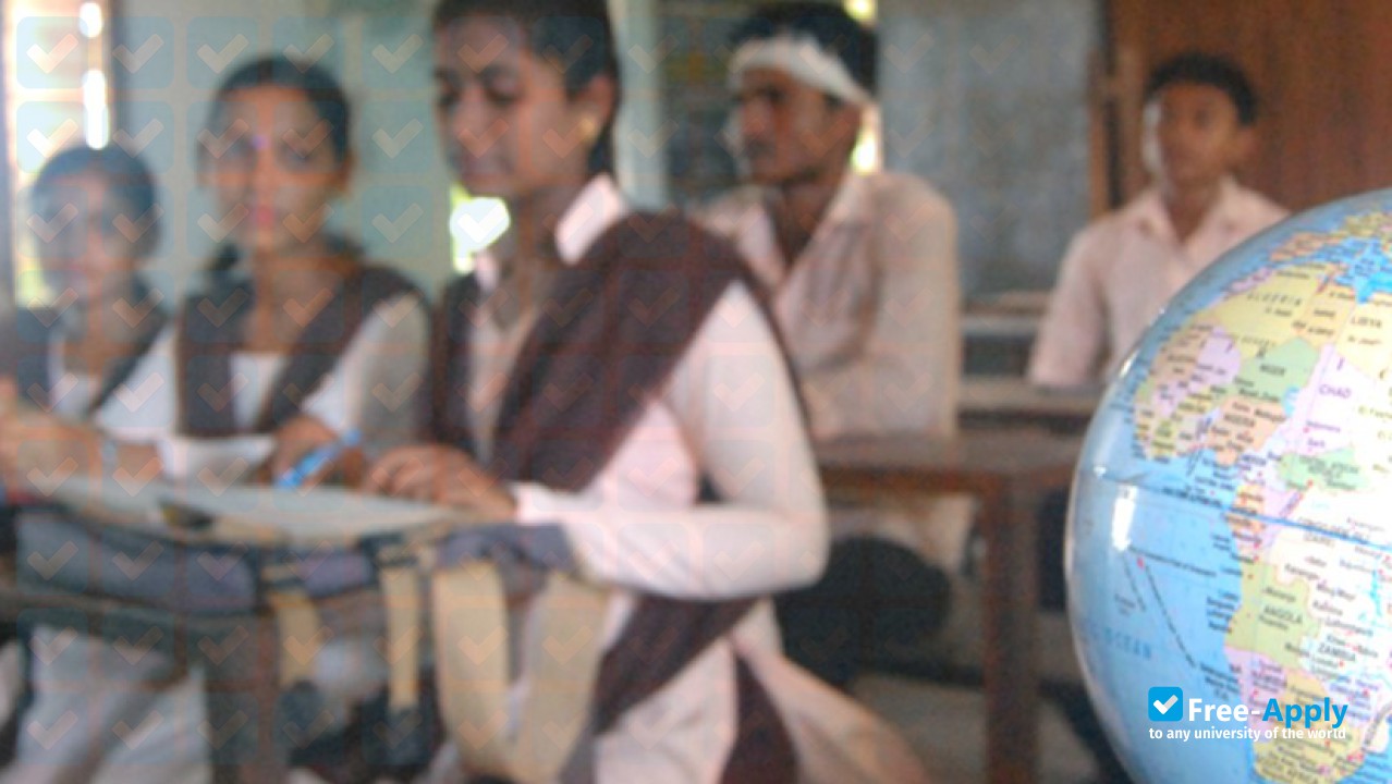 Photo de l’Balugaon College #2