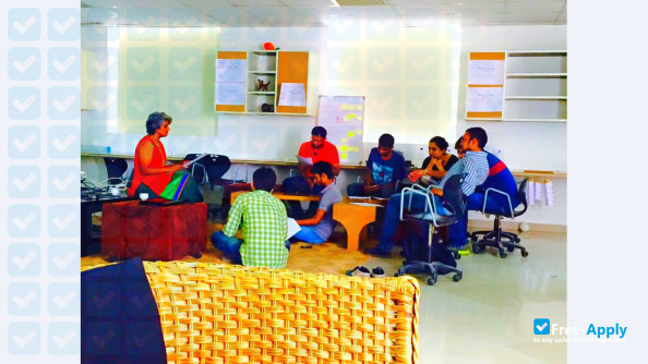 Photo de l’Adianta School for Leadership and Innovation #5