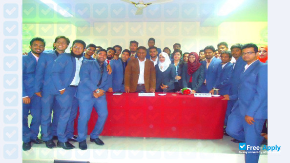 Photo de l’Amjad Ali Khan College of Business Administration #6