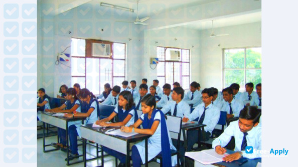 Фотография Khandelwal College of Management & Technology