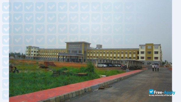 Foto de la Dhanekula Institute of Engineering & TechnologyDhanekula Institute of Engineering & Technology #2