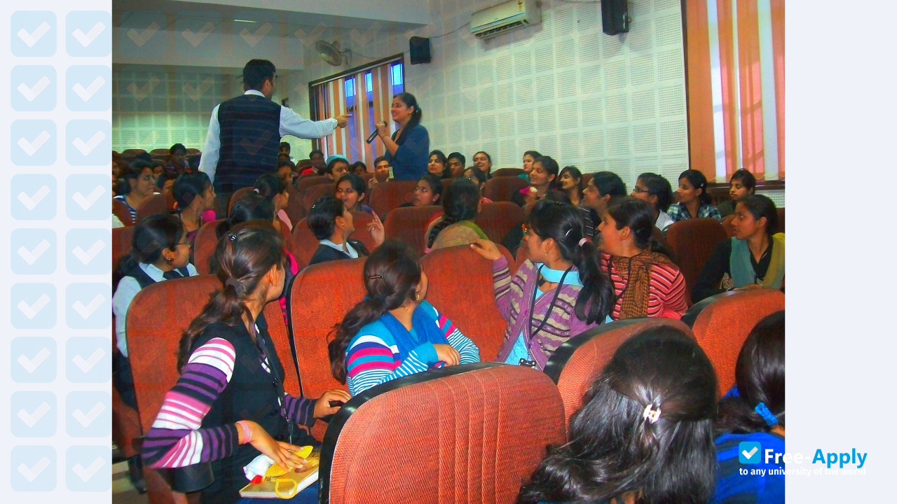 Maharaja Agrasen College Jagadhri фотография №4