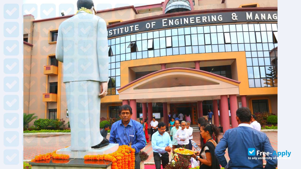 Foto de la Surendra Institute of Engineering & Management #4