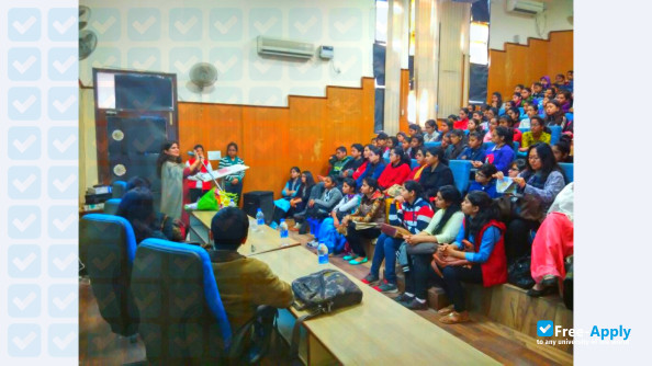 Lakshmibai College photo #7