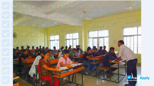 Foto de la Gandhi Academy of Technology & Engineering Brahampur #8