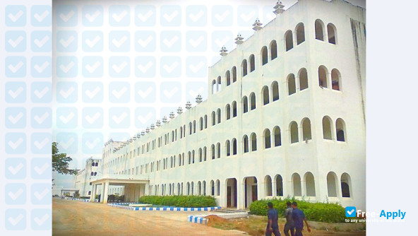 Photo de l’JEPPIAAR SRR Engineering College #3