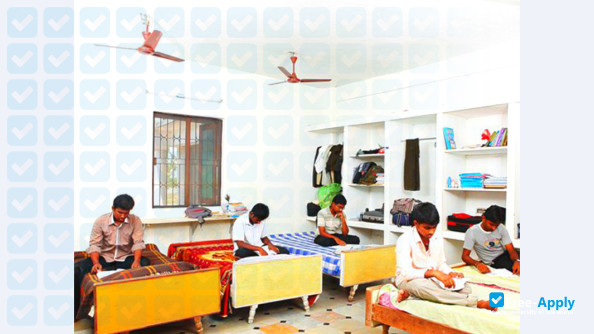 Photo de l’JEPPIAAR SRR Engineering College #9