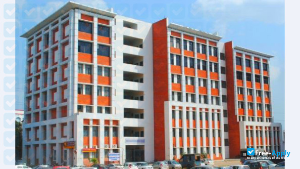 Babu Banarasi Das Engineering College photo #3