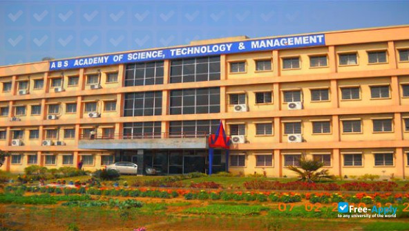 Photo de l’ABS Academy of Science, Technology and Management #4