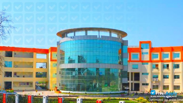 College of Engineering Science & Technology photo #6