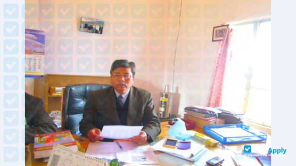 Photo de l’Hill College Tadubi