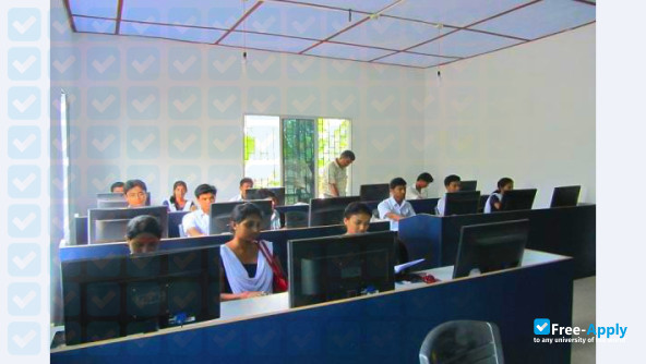 Bahona College photo #9