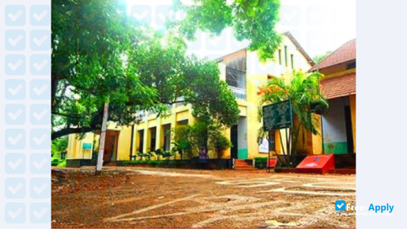 Foto de la Malabar Christian College #7