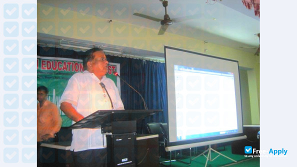 Photo de l’Indian Institute of Health Education and Research Beur #9