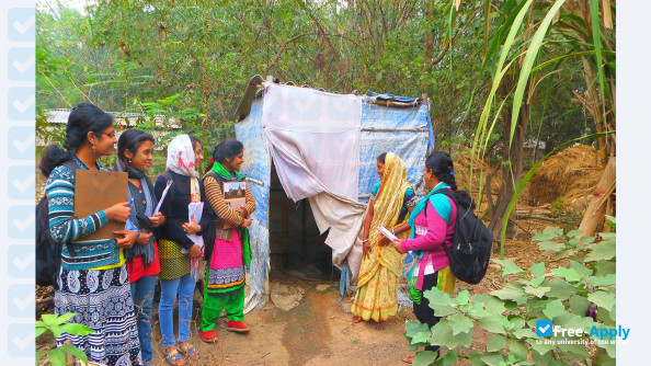 Foto de la Raja Narendra Lal Khan Women's College #5