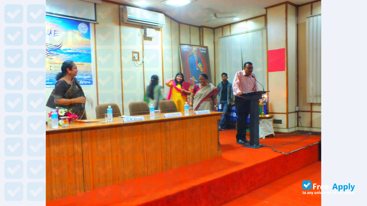 Bhim Rao Ambedkar College photo #5
