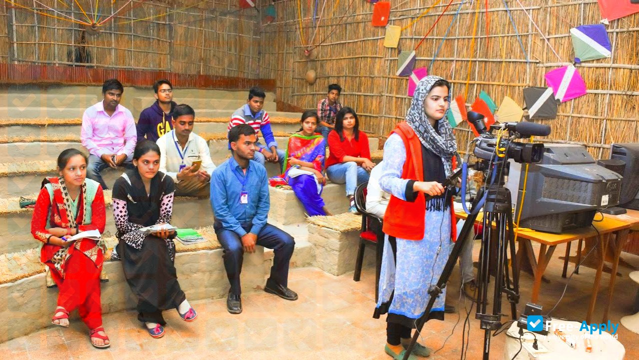 Jahangirabad Media Institute photo #4