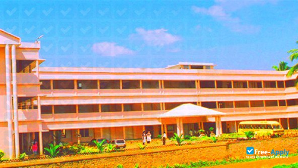Foto de la Sree Narayana College of Technology Kollam #3