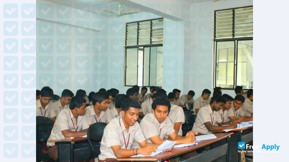 Foto de la Sree Narayana College of Technology Kollam #5