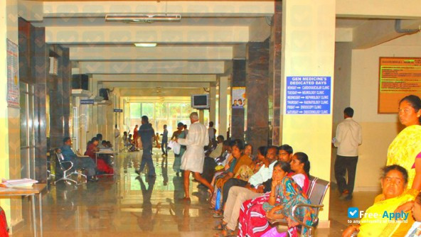 Foto de la Basaveshwara Medical College & Hospital #10