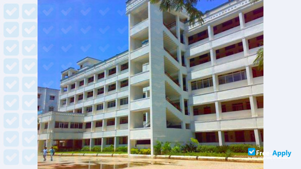 Foto de la SRM Arts and Science College #5