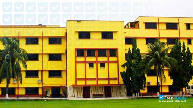 Foto de la Armenian College and Philanthropic Academy #3