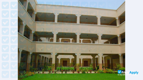 Foto de la Al-Barkaat Institute of Management Studies #16