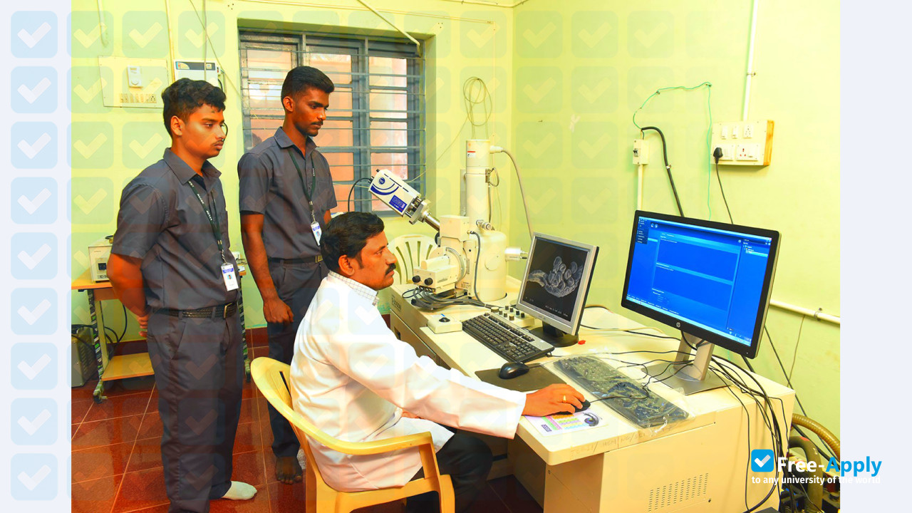 Alagappa Chettiar College of Engineering & Technology photo #10
