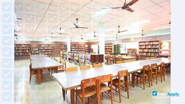 Alagappa Chettiar College of Engineering & Technology photo #8