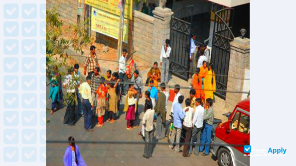 Foto de la Sri Sai Colleges #4