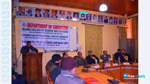 Foto de la Islamia College of Science and Commerce Srinagar #5