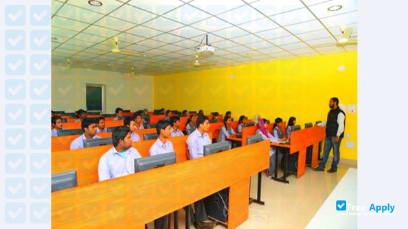Foto de la Al Kabir Polytechnic #6