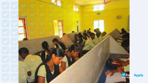 Photo de l’Barnagar College #6