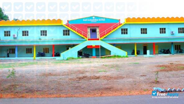 Foto de la Chundi Ranganayakulu Polytechnic #4