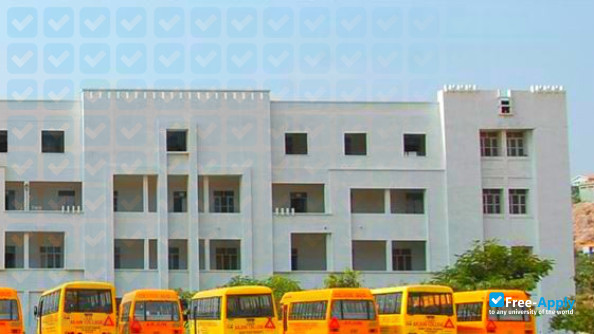 Foto de la Arjun College of Technology #5