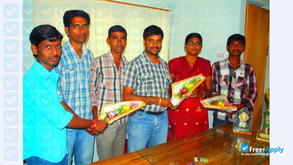 Photo de l’Neelagiri Degree & PG College #2