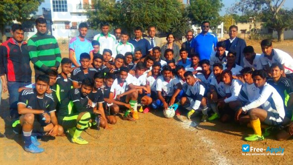 Seth Gyaniram Bansidhar Podar College фотография №3