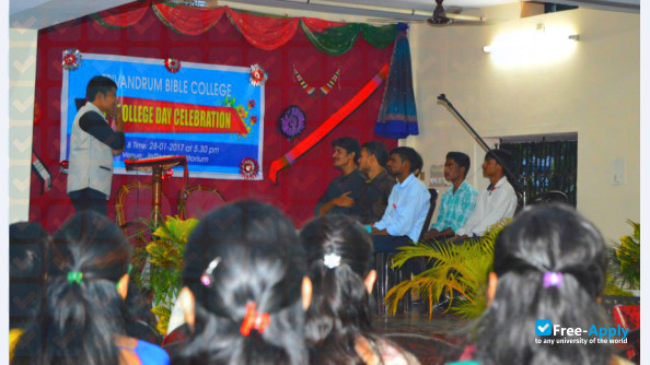 Foto de la Trivandrum Bible College #8