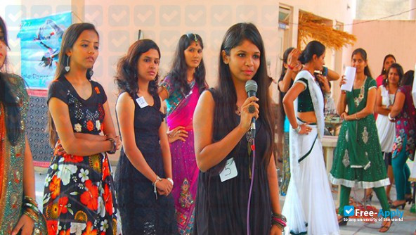 Foto de la Chaudhari Technical Institute MBA #13