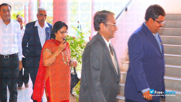 Foto de la Chaudhari Technical Institute MBA #17