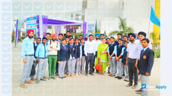 Photo de l’Anand College of Engineering and Management #7