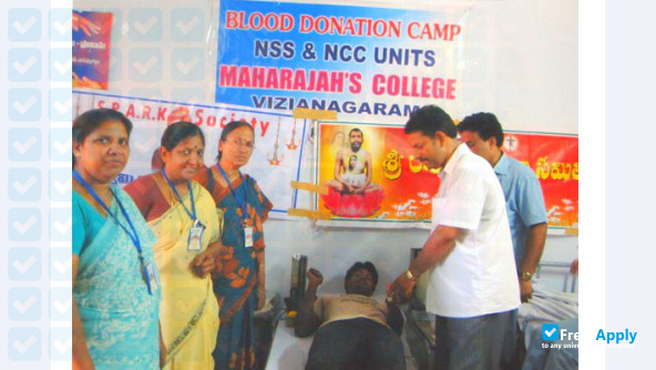 Foto de la Maharajah’s College (M R College) Vizianagaram #4