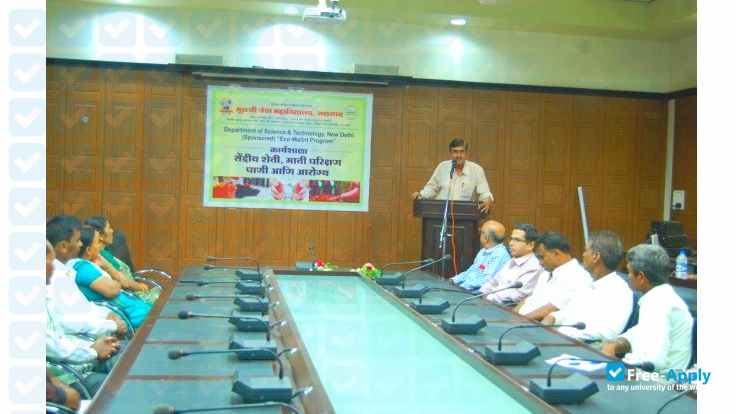 Mooljee Jetha College Jalgaon photo #2
