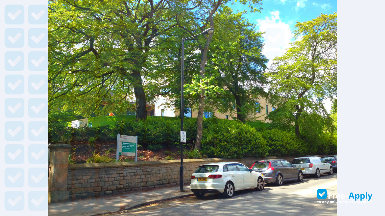 Photo de l’Crescent Campus #7